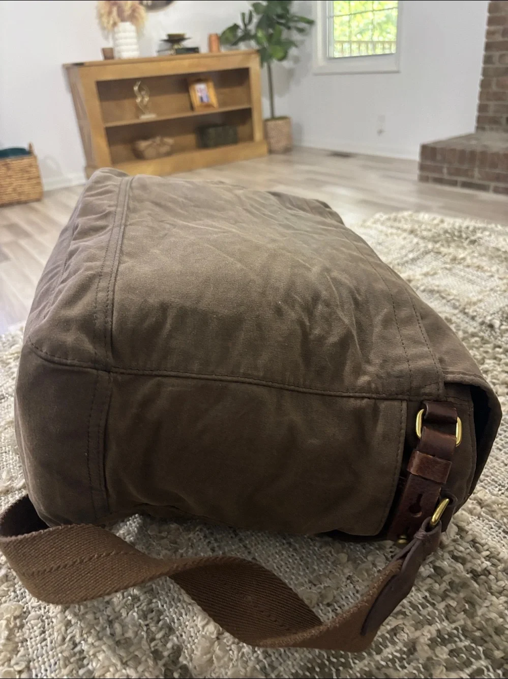 J. CREW MENS ABINGDON BRIEFCASE MESSENGER LAPTOP BAG BROWN KHAKI LEATHER